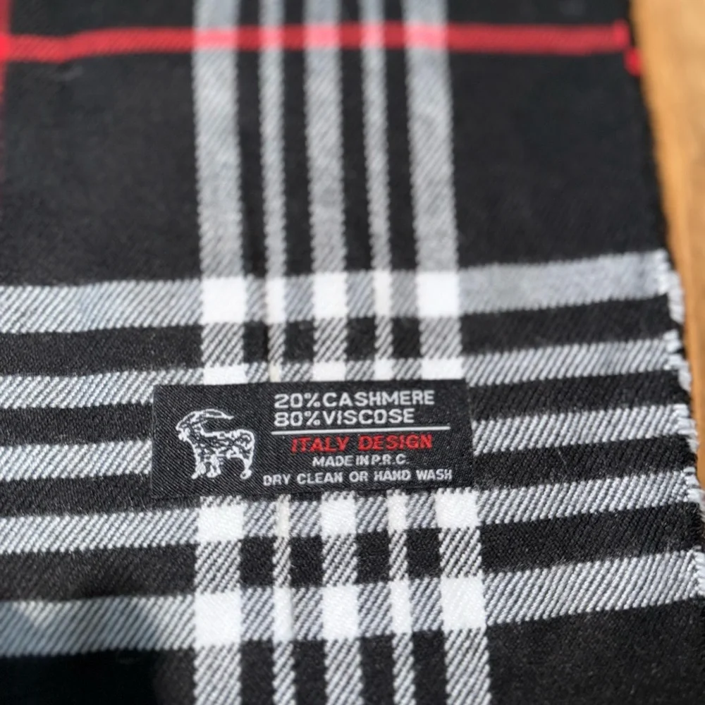 Classic Black and Red Plaid Men's Scarf